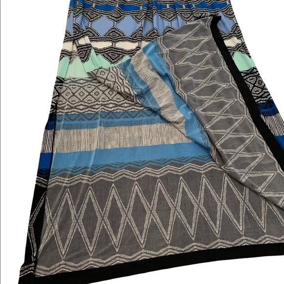 Donna Morgan Multicolored Sleeveless Slit Dress Size 16 - Picture 9 of 17